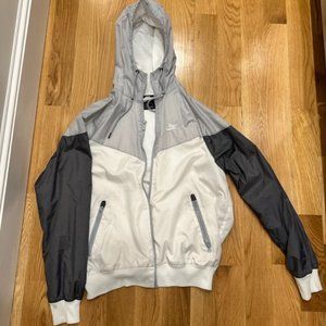 Nike Windbreaker windrunner size S